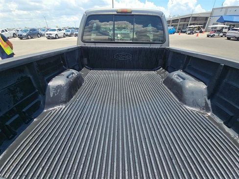 Used 2002 Ford F250 Lariat RWD image 23
