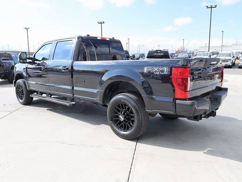 Used 2022 Ford F350 Lariat w/ Black Appearance Package image 4