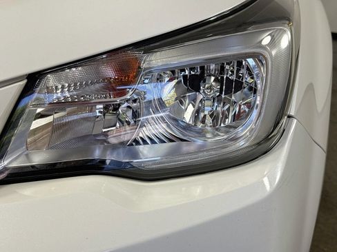 Used 2018 Subaru Forester 2.5i Premium AWD/4WD image 37