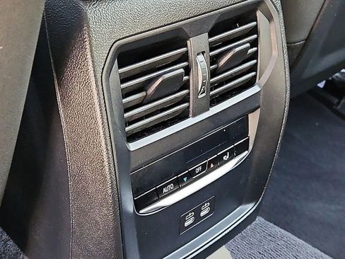 Used 2025 BMW i4 xDrive40i w/ Parking Assistance Package image 11