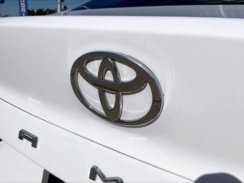 Used 2025 Toyota Camry LE image 26