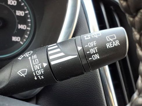 Used 2022 Chevrolet Equinox LT image 28