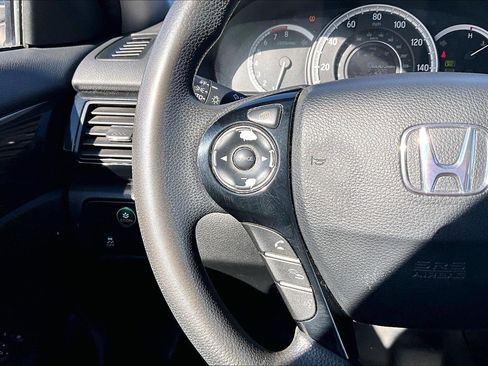 Used 2016 Honda Accord LX image 9