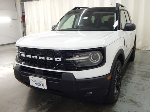 New 2025 Ford Bronco Sport Outer Banks image 8