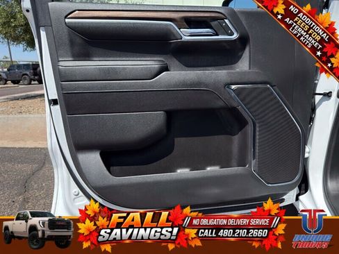 Used 2023 Chevrolet Silverado 1500 RST w/ Redline Edition AWD/4WD image 16