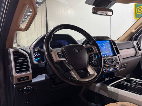 Used 2022 Ford F250 Lariat w/ Lariat Value Package AWD/4WD image 42
