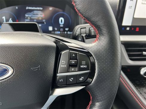 Certified 2025 Ford Explorer ST image 18