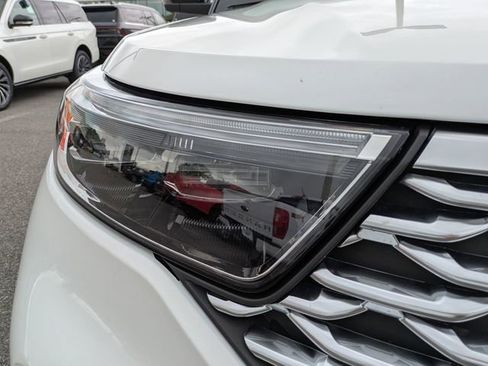 Certified 2023 Ford Explorer Platinum w/ Technology Package image 10