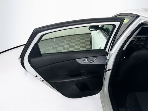 Used 2024 Kia Forte LXS image 25