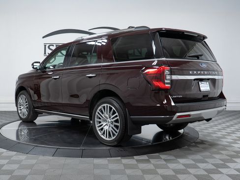 Used 2024 Ford Expedition Limited AWD/4WD image 7