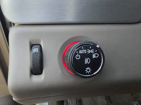 Used 2015 GMC Yukon SLT w/ HD Trailering Package image 26