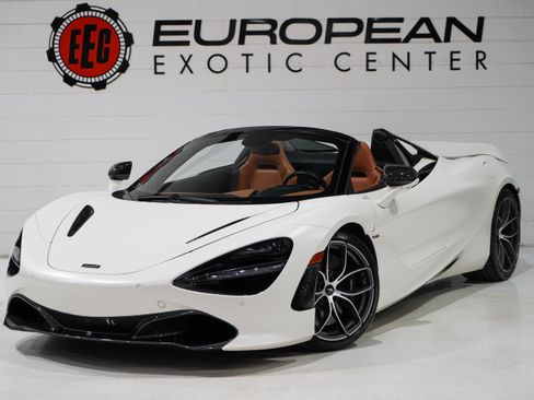 Used 2020 McLaren 720S Spider RWD image 22