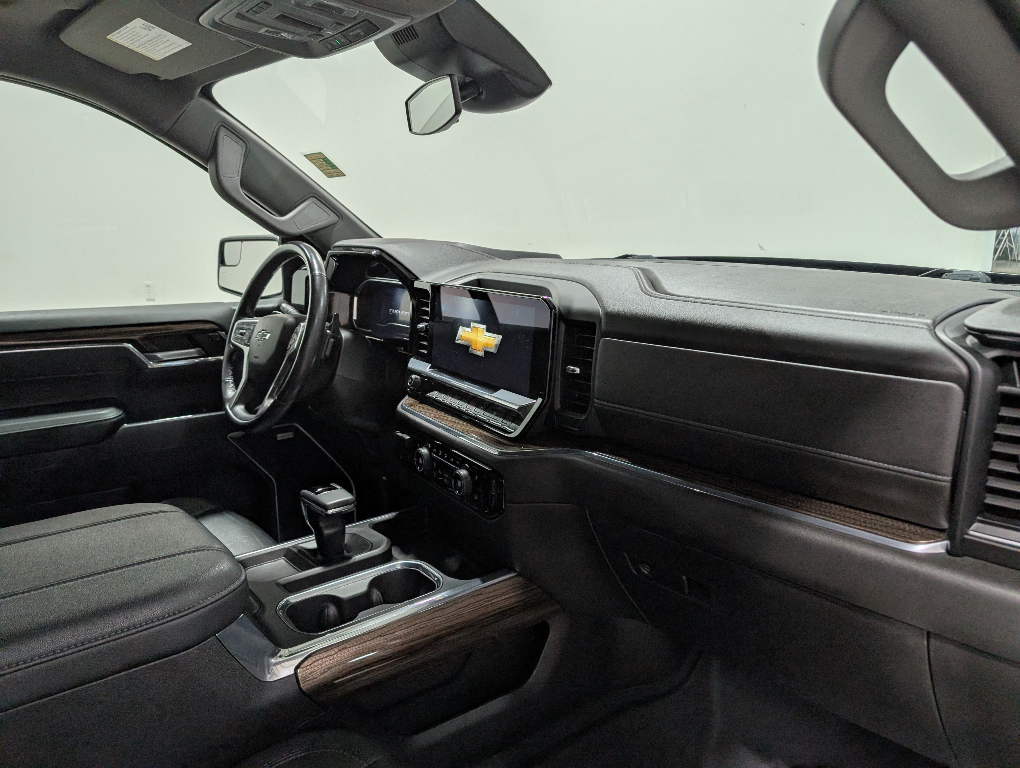 Used 2023 Chevrolet Silverado 1500 RST w/ True North Edition Plus AWD/4WD image 19