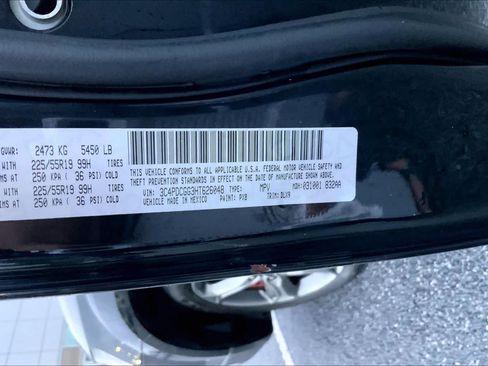 Used 2017 Dodge Journey Crossroad FWD image 30