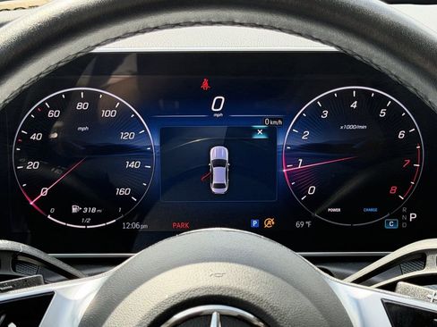 Used 2025 Mercedes-Benz C 300 Sedan image 15
