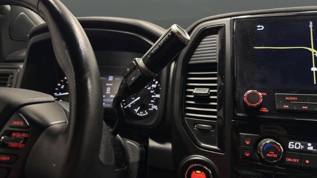 Used 2021 Nissan Titan PRO-4X w/ Pro-4x Convenience Package AWD/4WD image 20