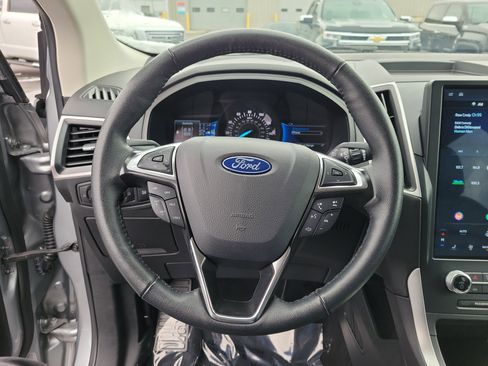 Used 2024 Ford Edge SEL image 21