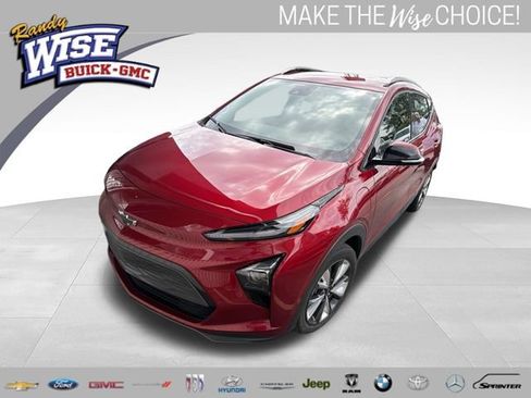 Used 2023 Chevrolet Bolt EUV LT w/ Convenience Package FWD image 1