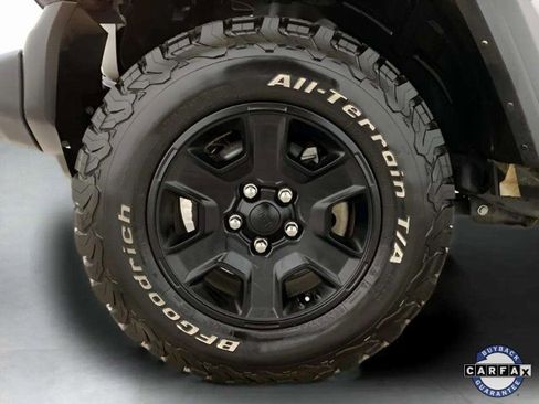 Used 2024 Jeep Wrangler Sport image 22