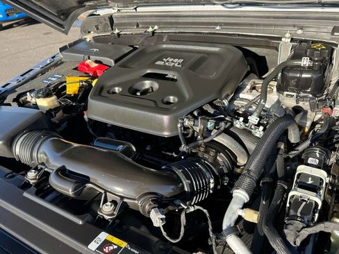 Used 2021 Jeep Wrangler Unlimited Willys image 24