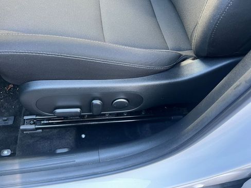 Used 2025 Hyundai Kona SEL image 22