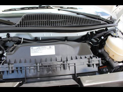 Used 2024 Chevrolet Express 3500 LT w/ LT Preferred Equipment Group RWD image 33