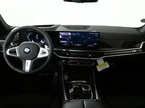 New 2026 BMW X5 xDrive40i w/ M Sport Package image 17