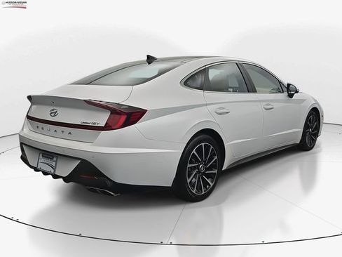 Used 2021 Hyundai Sonata Limited image 10