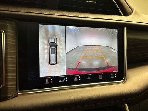 Certified 2024 GMC Yukon Denali w/ Advanced Technology Package AWD/4WD image 44