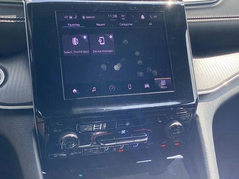 Used 2024 Jeep Grand Cherokee Laredo X w/ Luxury Tech Group I RWD image 30