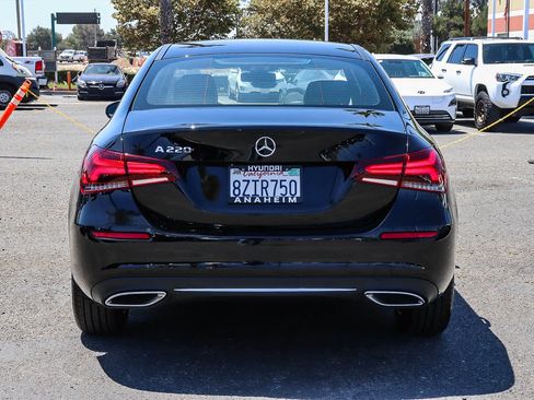 Used 2022 Mercedes-Benz A 220 image 8