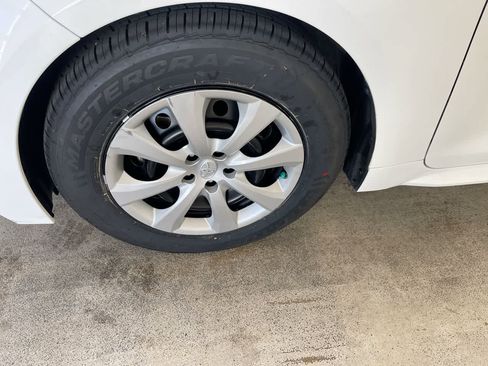 Certified 2024 Toyota Corolla LE FWD image 10