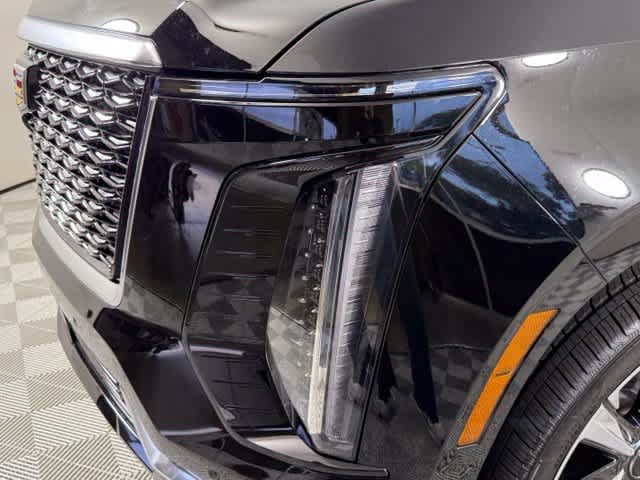New 2026 Cadillac Escalade Luxury w/ Touring Package AWD/4WD image 11