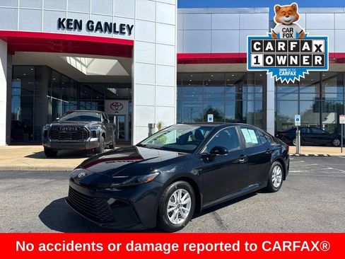 Used 2025 Toyota Camry LE FWD image 1