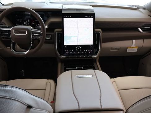 New 2026 GMC Yukon Denali AWD/4WD image 16