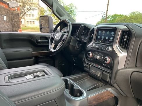 Certified 2022 GMC Sierra 2500 SLT w/ SLT Premium Package AWD/4WD image 27