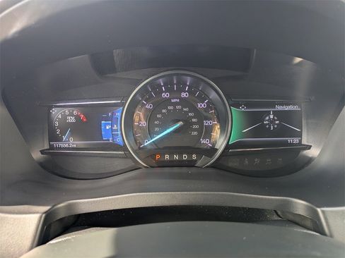 Used 2018 Ford Explorer Limited image 34