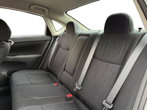 Used 2019 Nissan Sentra SV image 10