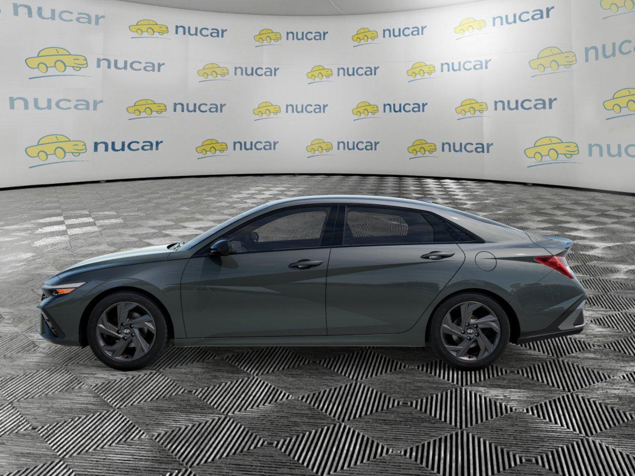 New 2026 Hyundai Elantra SEL FWD image 3