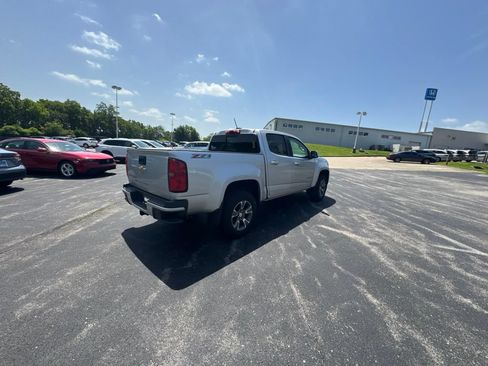 Used 2020 Chevrolet Colorado Z71 AWD/4WD image 6
