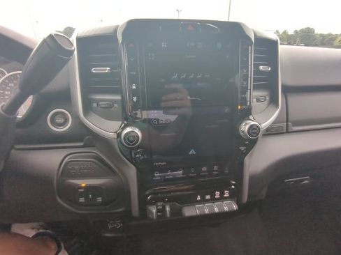 Used 2025 RAM 2500 Big Horn AWD/4WD image 13
