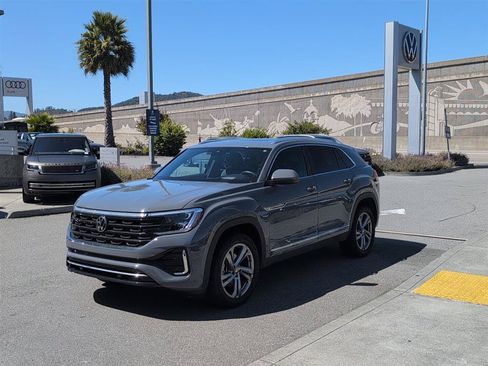 Used 2024 Volkswagen Atlas Cross Sport SEL R-Line AWD/4WD image 1