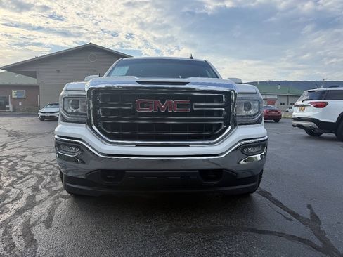 Used 2016 GMC Sierra 1500 SLE w/ SLE Value Package AWD/4WD image 3