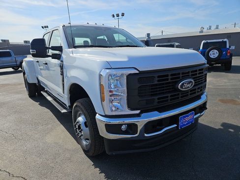 New 2026 Ford F350 XL image 2