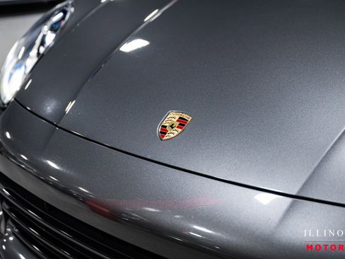 Used 2019 Porsche Cayenne S image 9