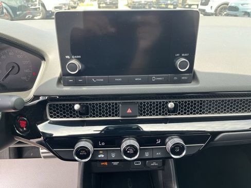 Used 2023 Honda Civic Sport image 14