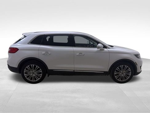 Used 2016 Lincoln MKX Reserve w/ Technology Package image 10