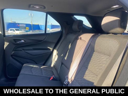 Used 2018 Chevrolet Equinox LT image 15