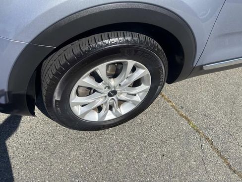 Used 2022 Kia Telluride LX image 13