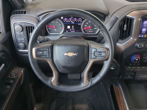 Used 2023 Chevrolet Silverado 3500 High Country w/ Technology Package AWD/4WD image 15